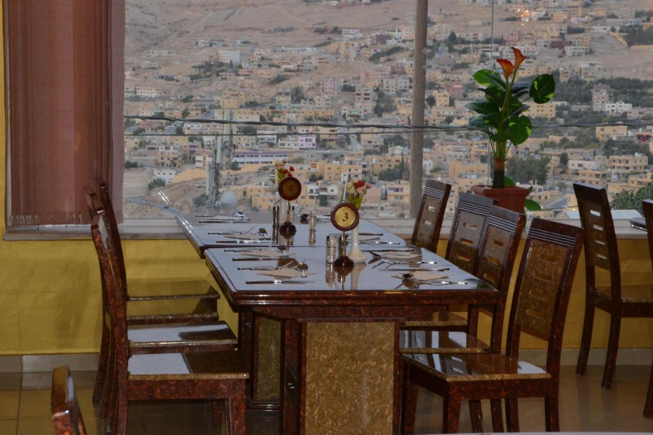 Oscar Hotel Petra ワディ・ムーサ エクステリア 写真